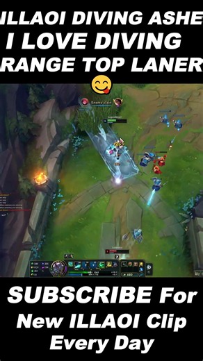 ILLAOI DIVES ASHE RANGE TOP BEFORE SHE COULD RUN #illaoi #leagueoflegends #toplane #Ashe #lolshorts