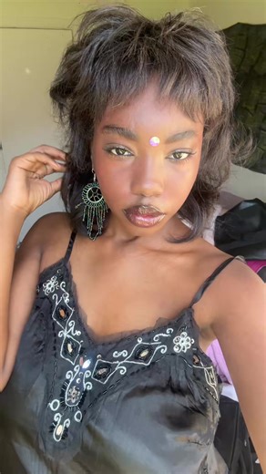 Vidéos de ngômahoe (@ngomahoe) avec CYK BADDIE - Luwa.Mp4 & JELEEL!