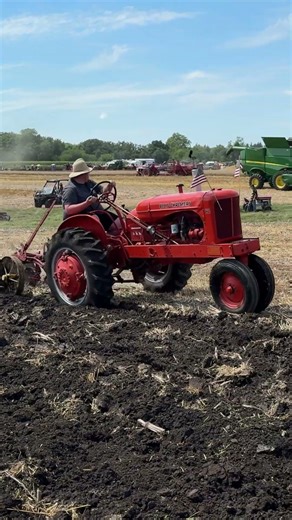Allis-Chalmers WD pulling a Massey Harris plow 👍 Tractor Show Manhattan Illinois #shorts