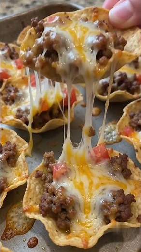 Cheesy Sheet Pan Nachos in 10 Minutes
