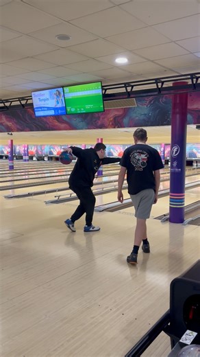 🎳 Ambassador Spotlight: Ben Robinson 🎳 Teece’s Strike Shack is proud to recognize Ben Robinson. Known for his sharp bowling skills and light-hearted humour, Ben also brings genuine dedication to helping others improve their game. His positive attitude, community support, and commitment to the sport make him an invaluable part of the Teece’s Strike Shack family. Thank you, Ben, for representing us with both skill and heart. #TeecesStrikeShack #BenRobinson #BowlingCommunity #AmbassadorSpotlight 