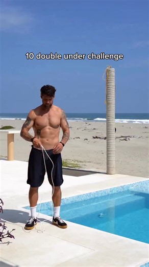 Can you do 10 double unders? Prove it and tag me @officialjumpropedudes 🤘🏼 maybe next we’ll do 20, 50, 100 etc… #jumprope #fitness #jumpropedudes #weightloss #exercise #dothething #cardio #workout #health #jumpingrope | Jump Rope Dudes