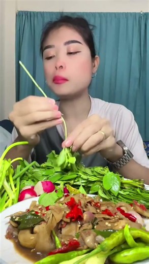 ยำหน่อไม้ดองใส่น้ำปู #eating