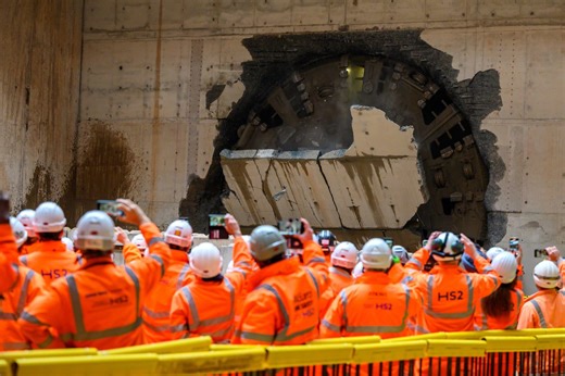 HS2 digs final deep tunnel between London and Birmingham
