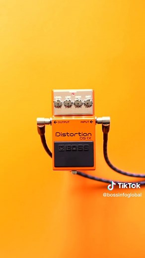 BOSS DS-1X Distortion Pedal: Dynamic Response and Clarity