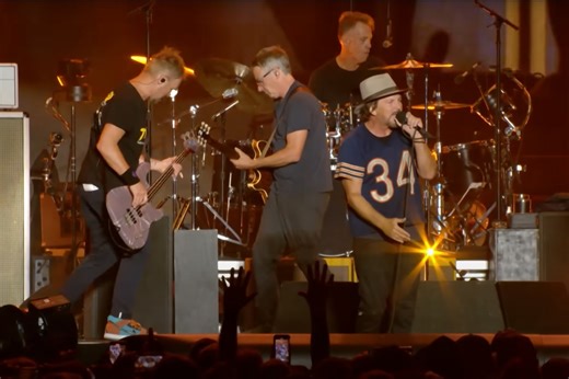 Pearl Jam Tour With New Drummer Revealed? - Alternative Nation