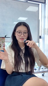 Cựu học sinh chuyên Anh - 8.0 IELTS nói gì về TATA English??? Ủng hộ và cũng theo đuổi phương pháp học Root Learning - Học từ gốc rễ, với Minh Anh - Tân sinh viên Ngoại thương, TATA English là môi trường giúp các bạn sinh viên: ✅ Học tiếng Anh một cách hứng thú, hiệu quả và nhanh chóng. ✅ Vượt qua rào cản tâm lý, tự tin giao tiếp trong mọi tình huống. ✅ Nắm vững kiến thức nền tảng, bứt phá trình độ tiếng Anh. ✅ Tư tin chinh phục các chứng chỉ TOEIC, IELTS ƯU ĐIỂM NỔI BẬT: 🔰 Độ ngũ giáo viên TẬN