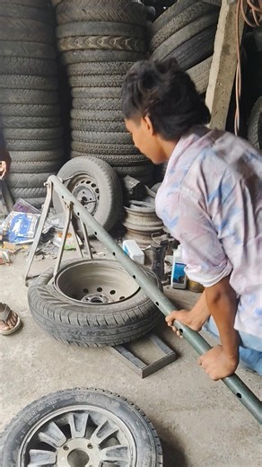 "Tyre Kala machine" #viralshort #tyrekhulamachine #repairing #rajutyreripiarig120
