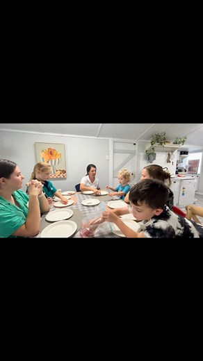 🍓 Week 3 – SOS Little Food Explorers! 🥕✨ Our tiniest eaters had so much fun this week in SOS Feeding Therapy! We explored foods using all of our senses — looking, touching, smelling, and listening — before any tasting at all. This week’s focus was all about building trust and confidence at the table. 💛 Together we practiced: 👀 Watching how foods move and squish 👃 Smelling new scents ✋ Touching with fingers, spoons, and even toy animals 😊 Celebrating every brave step — even just a poke or a