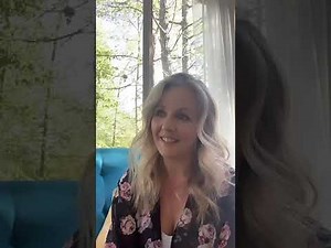 Lisa Kelly Singer was live on 4-4-20