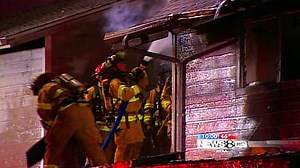 Four-alarm fire sweeps through Grapevine apartments