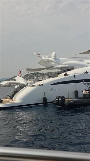 Luxury yacht Beautiful #highlightseveryone #hihlightsシ゚ #highlightsシ゚ #seamanlife #highlightseveryonefollowers2025 #highlight | Life In Europe