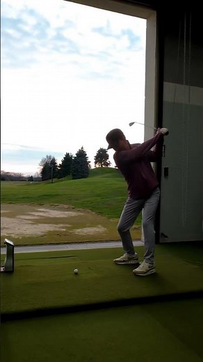 We're back to hitting outdoors at Liberty National Golf Club ☀️🏌️‍♂️