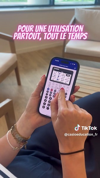 Les calculatrices CASIO sont disponibles en ligne et sur mobile ? VRAI ✅ Nos calculatrices sont disponibles via un lien web dédié et gratuit permettant à chacun de travailler sur calculatrice même à distance. Nous savons que certains élèves ont des besoins particuliers, c’est pourquoi nous avons à cœur de proposer des dispositifs pour répondre à leurs besoins au quotidien. De plus, nous proposons une version mobile de la calculatrice Graph Math pour une utilisation partout, tout le temps. Notre