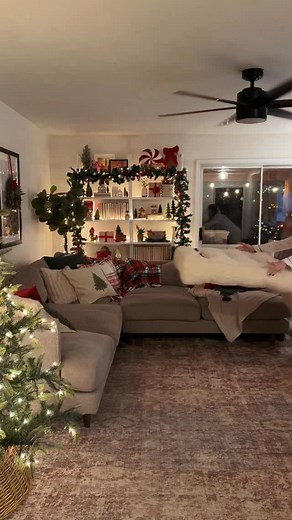 15K views · 33K reactions | Sweet Chaos Drizzled Popcorn holiday...