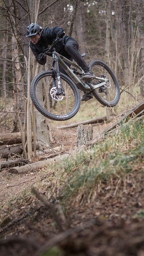 YT Industries | All out with the #JEFFSY CORE 2 CF 💥⁠ ⁠ Billy Pugh shows you what combining some serious skill with our All-Mountain accomplice looks like... | Instagram