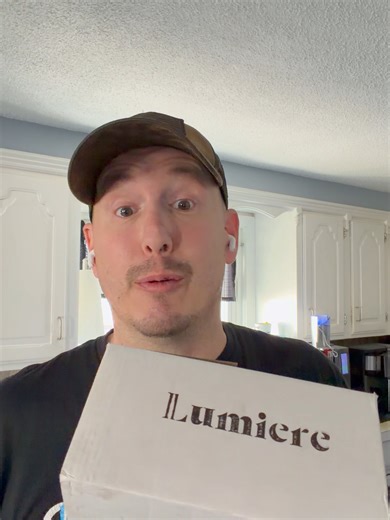 My reaction video of lumiere by @wendiplus12 this is great!! taste like strawberries link is in the buy #buynow