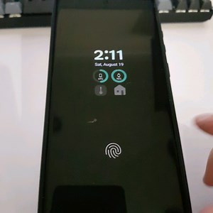 Smooth Lock Screen Animation with Wonderland Widgets