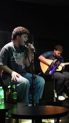 Avenged Sevenfold-So Far Away (first take live)