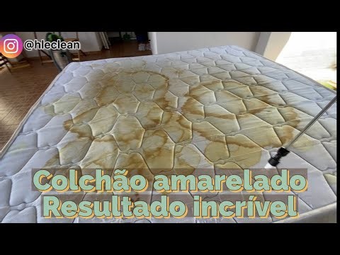 Colchão amarelado e muito manchado