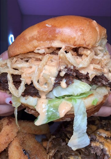 The BEST Double cheese burger 🍔 and the best loaded fries I’ve ever had 😍 (📍North South grill in South FL) #burger #burgermukbang #mukbang #crunchy #asmreating