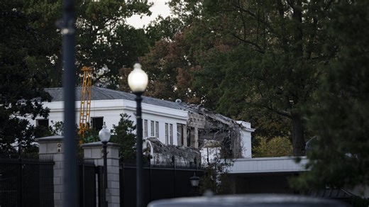 Dramatic photos show demolition on part of White House to build Trump ballroom
