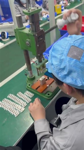 Assembly Line Process | Chip Compression Station (ASMR)