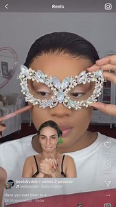 827K views · 20K reactions | | RESULTADO NO POST ANTERIOR | A maquiagem perfeita pro carnaval ✨ . . . #makeup #maquiagemdecarnaval #maquiagemartistica #makeuptutorial #makeuptrends | Vício | Facebook