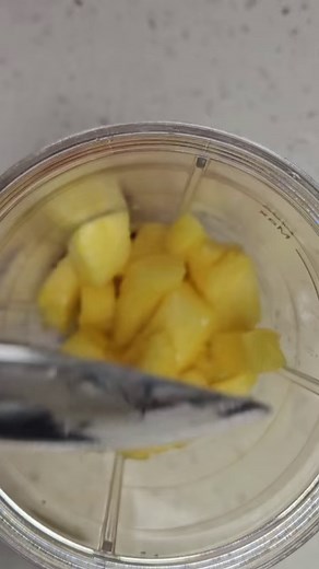 Delicious Pineapple Coconut Chicken Curry Recipe! Full recipe 👉 www.devinedishes.com #cookingvideo #foodie #foodlover #foodblogger #newrecipe #foryou #asmreating #eatingasmr #chickencurry #coconutcurry #pineapplecurry #foryou #foryoupagereels #reelsvideo #reelsviral #reelstrending #reelsfacebook #reelsinstagram | Devine Dishes
