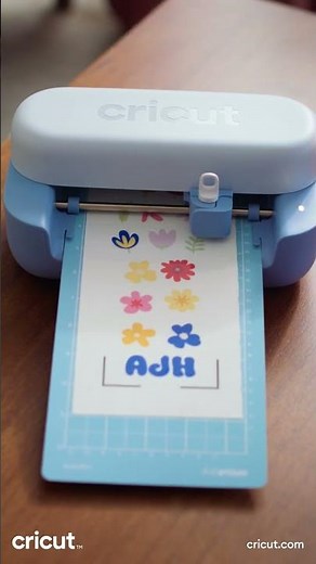✨ Cricut Joy™ 2 ✨ Pequeña, práctica y lista para ayudarte a crear grandes ideas.