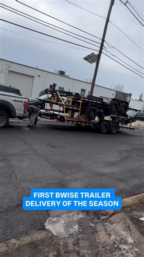 Central Jersey Trailer & Hitch L.L.C. on Instagram: "First delivery of the Spring 2026 season just landed from @bwise_manufacturing 🙌 On this load we brought in: (2) 20’ Split Deck Gravity Tilts rated at 17.6K (1) 22’ Split Deck Gravity Tilt rated at 17.6K And this is just the beginning — we’ve got more trailers on the way 👀 When it comes to moving equipment, tilts are hard to beat. No ramps to mess with, no pins to pull, nothing to drag around — just a clean, flat deck that makes loading and 