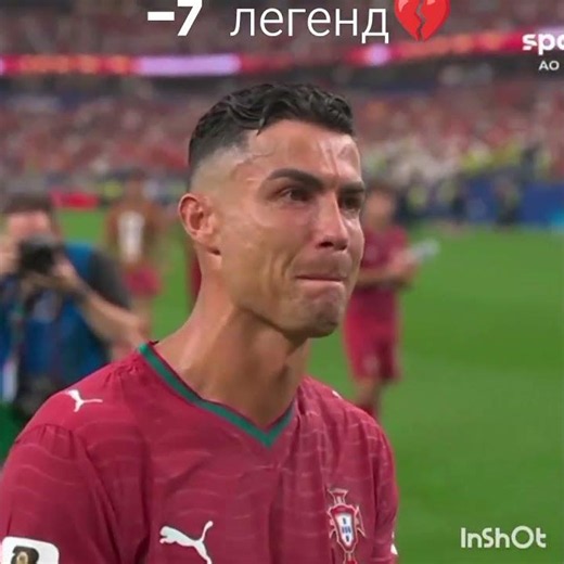 как же стало жалко легендарных футболистов 😢