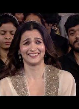 Krushna-Maniesh ka banter..