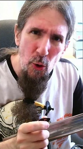 Free guitar pick w/ orders in September at Bumblefoot.com 😊🎸🎸