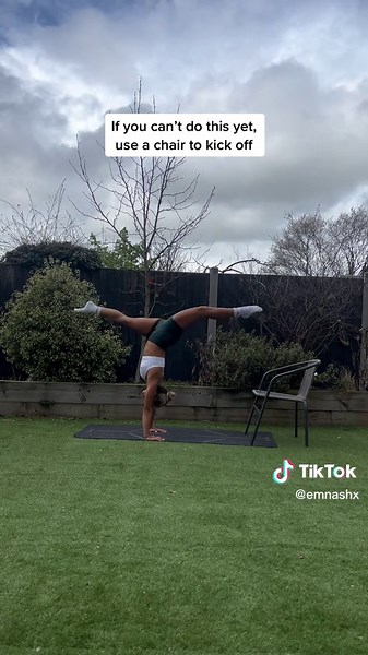 Backwards Walkover Tutorial 🤸🏼‍♀️ Let me know what else I should do 😍 wearing @Gymshark #gymnastics #tutorial #backwalkovertutorial #backwalkover #adultgymnastics #gymnast #gymshark