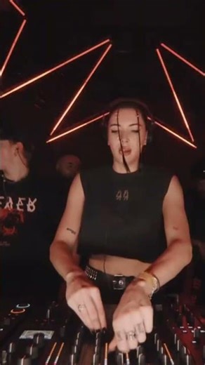 Wenn Sara Landry dich zerreißt… abonnier für mehr ❤️🔥 techno festival, techno music, Germany