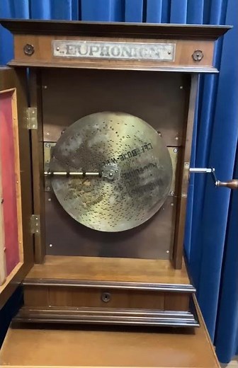 Euphonion 11 inch (28cm) coin operated Disc Musical Box plays 2010 Monastery Bells by Lefebure-Wely