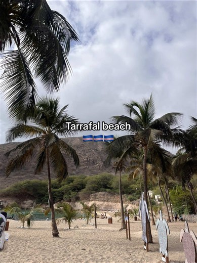 CAP vert 2026 ça te dit ? L’une des destinations les plus sous cotés que j’ai faites ! On mange bien , les gens sont chaleureux et accueillant ! Bonne vibes ! En solo en amis, en couple !#palops🇦🇴🇲🇿🇸🇹🇨🇻🇬🇼 #caboverde #capeverde #capvert #travel