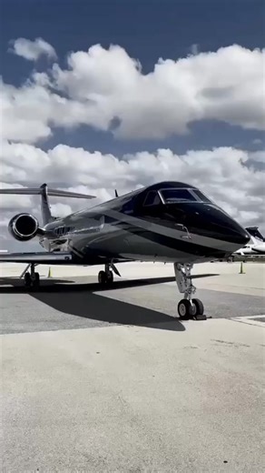 Curious why private jets appeal to travelers? Here’s what may make them a popular choice. | Blogging Life | Facebook