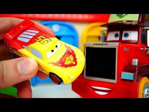 Color Changing Disney Cars with Surprise Toys!
