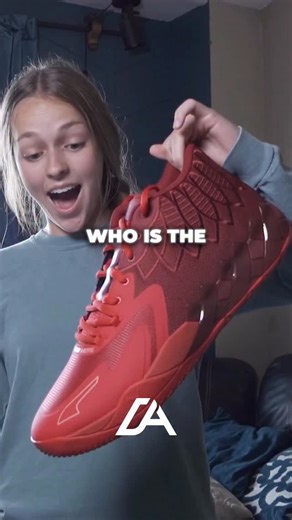 There aren’t many stories in high school sports like Eric Kilburn Jr. A teenager so big that he literally couldn’t find football cleats or a helmet anywhere on the market that would fit him. For years he was forced to play in size-22 basketball shoes and the only helmet he could wear was a custom Schutt F7 because nothing else came close. His family reached out to every major brand, and both Nike and Adidas turned him down. Nike said they only make custom cleats for pros, and Adidas wouldn’t con