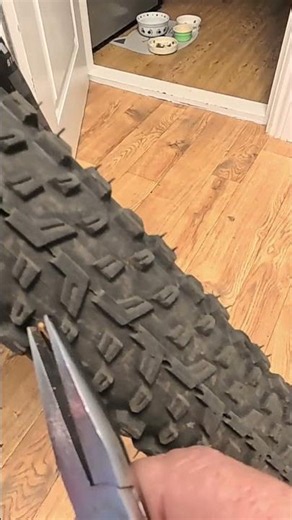 Muc Off tyre sealant vs long thorn - Part Deux