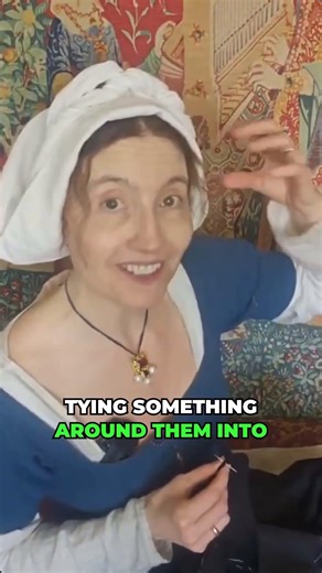 HOW TO CURL YOUR HAIR IN THE MIDDLE AGES