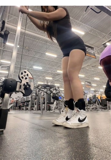 Donkey Kickbacks: A Funny Gym Reaction Video