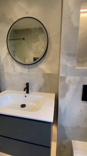 Cálidas ideas para baños pequeños y modernos