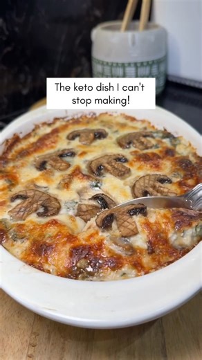 Courtney Skye | Keto Recipes 🥑 on Instagram: "🍄🧀 Creamy Stuffed Mushroom Dip – Low-Carb, Cheesy & Irresistible! 🌿✨ If you love mushrooms and melty cheese, this dip is going to be your new obsession. Golden, bubbly, and loaded with savory mushroom flavor, it’s perfect for sharing (or not 😉). 💡 Why you’ll love it: ✅ High in protein + keto-friendly ✅ Warm, cozy & perfect for entertaining ✅ Cheesy pull-apart goodness in every bite 📊 Macros (per serving, makes ~6): Calories: ~220 | Fat: 18g | 