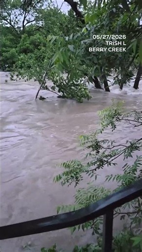 Berry Creek floods near Georgetown on May 27