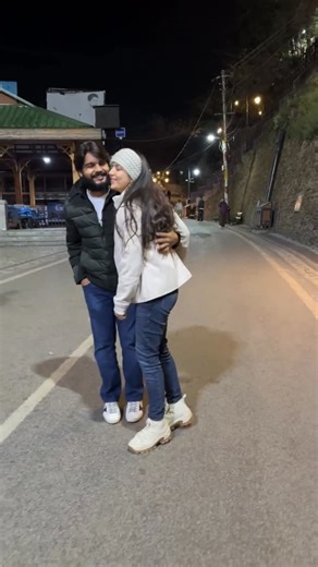 Arunendra Kumar on Instagram: "मुझे पागल बना रखा है जिसने तीन साल से 🤲🏻"