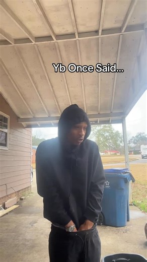 Jayr Nlmb on Instagram: "I NEED ALL THE H03S! 😈💚🫠 #explore #trending #fyp #yb #nbayoungboy"