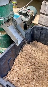 This video illustrates how a small-scale farmer can produce their own feeds for chickens and turkeys without the need for large machinery. Here’s what you’ll require: ✅ Poultry formulation knowledge - Enroll in our annual feed formulation training to gain this expertise. ✅ Raw materials - We provide contacts for raw material suppliers and assistance in sourcing. ✅ Machines - Affordable machine options will be suggested to you. ✅ Continuous mentorship and support You have no excuse for not produc